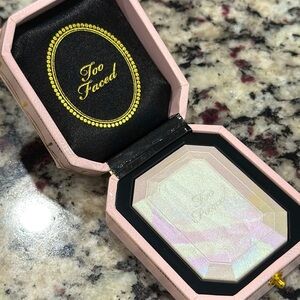 RARE! Too Faced Pink Diamond Ring Box Highlighter shade Diamond Fire